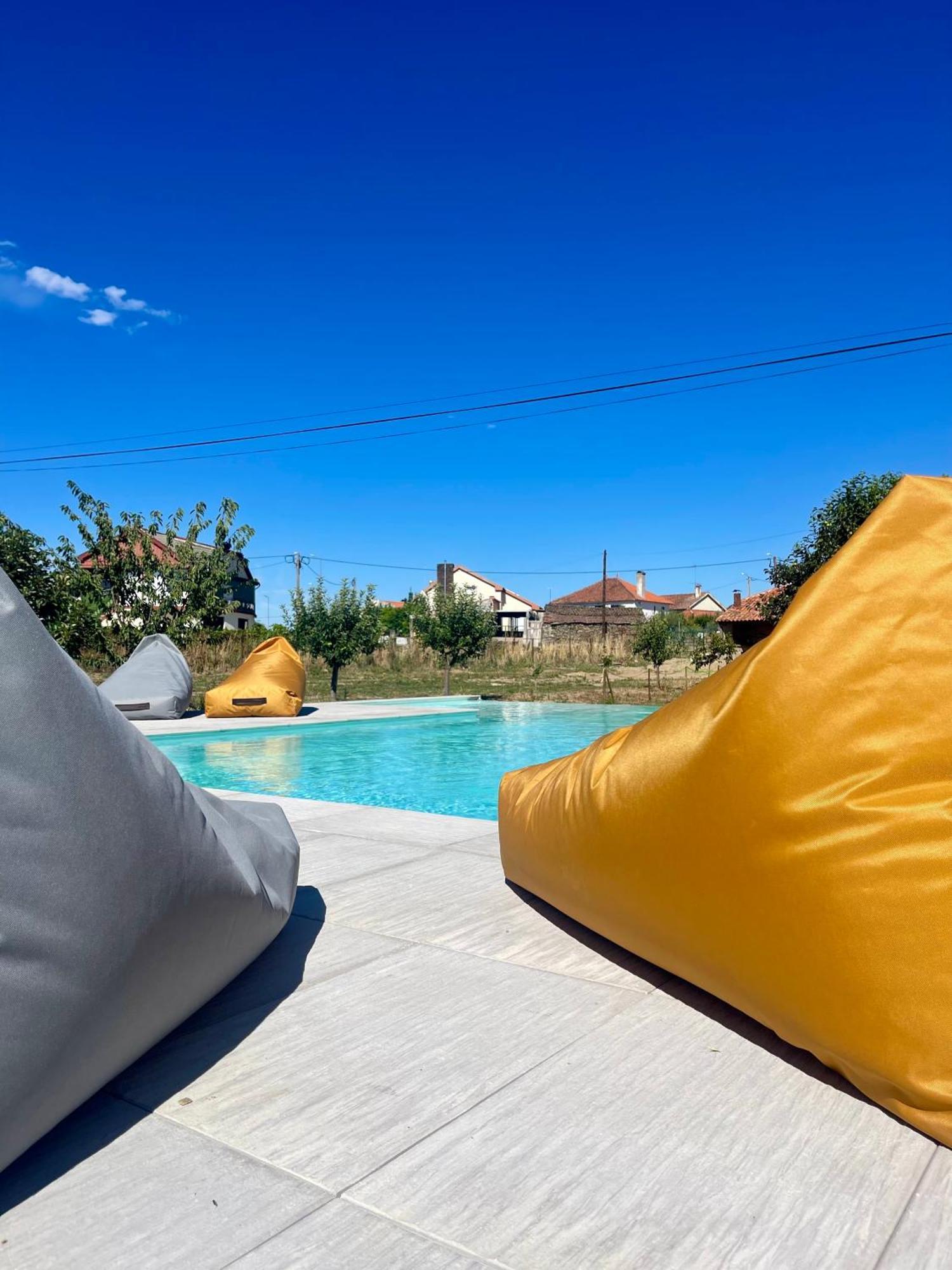 Turismo E Alojamento Dos Lagos Do Sabor - Piscina & Spa Meirinhos Exteriör bild
